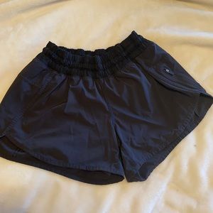 LULULEMON Tracker Shorts